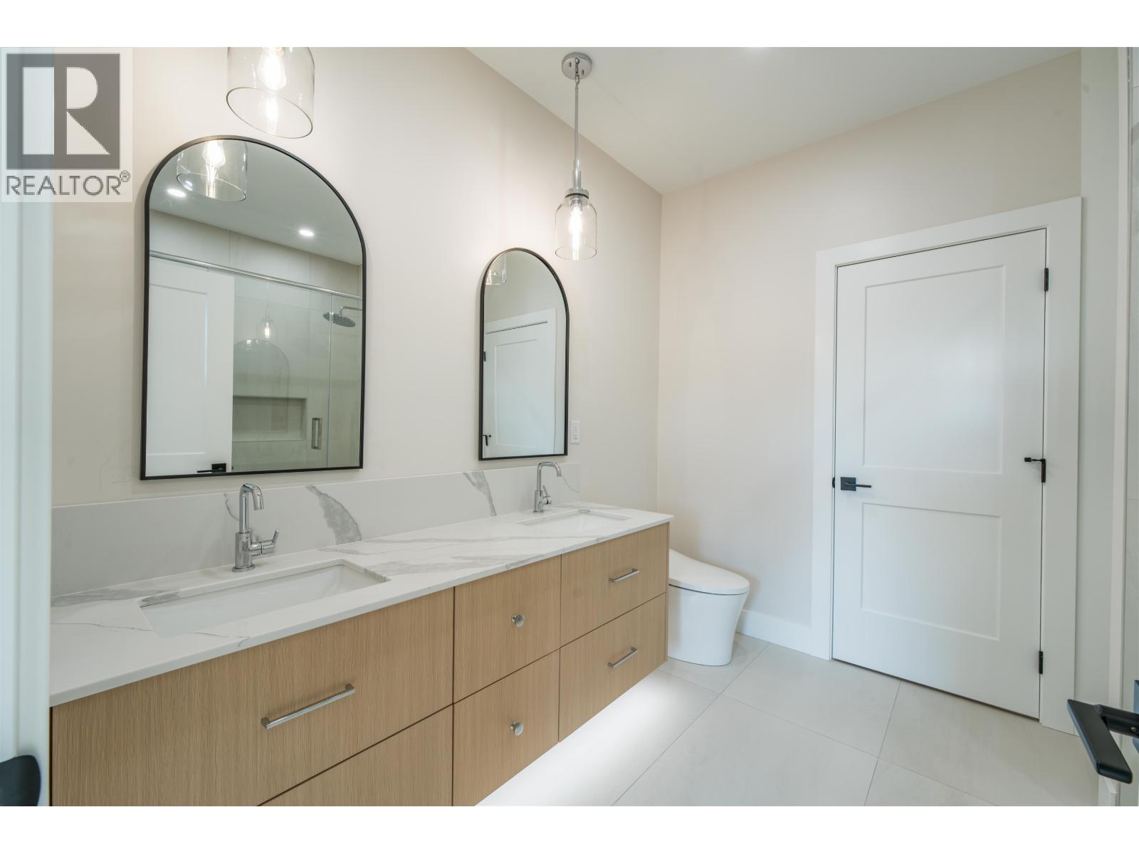 5089 HEADLANDS HEIGHTS - 19