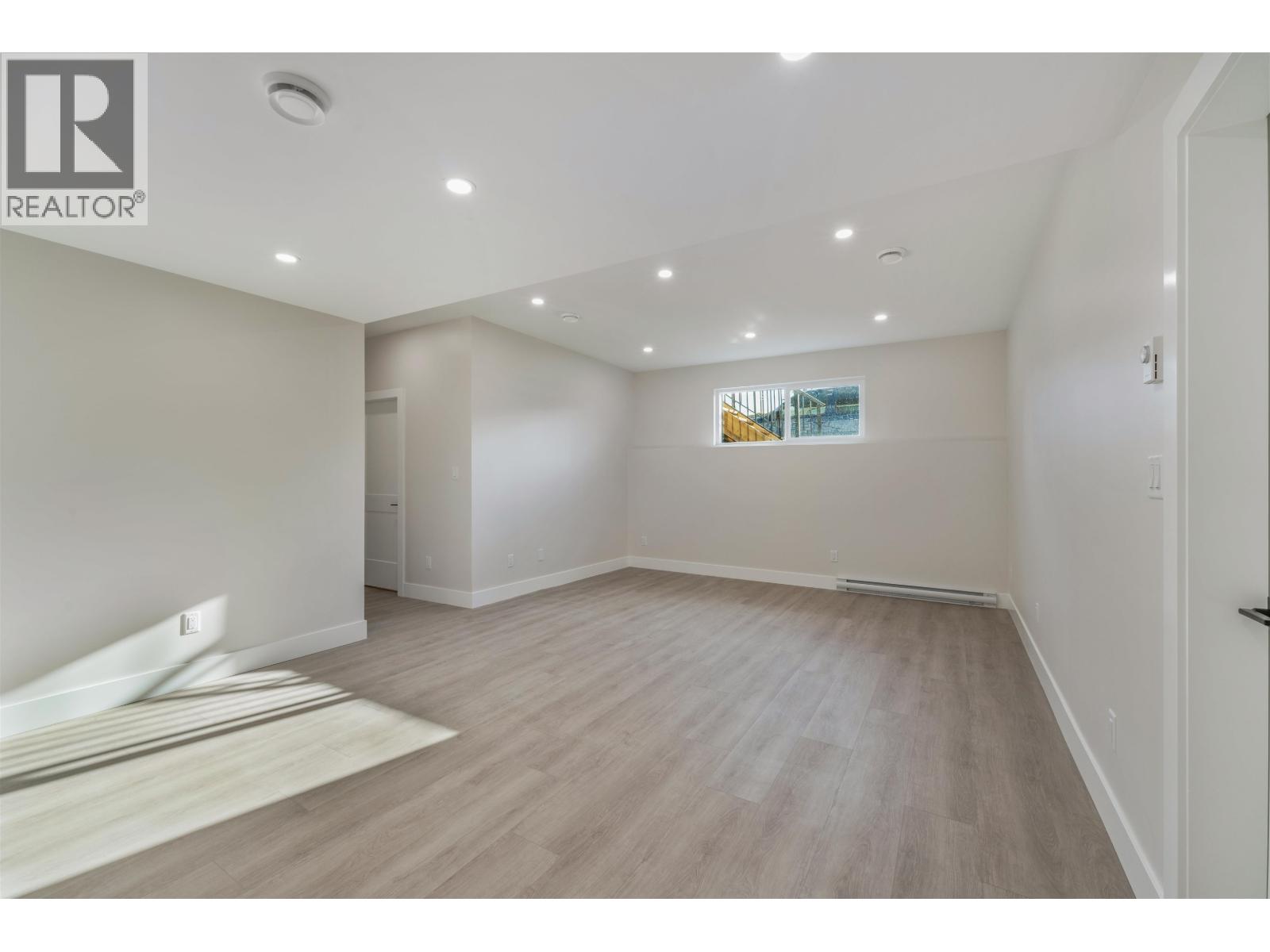 5089 HEADLANDS HEIGHTS - 31