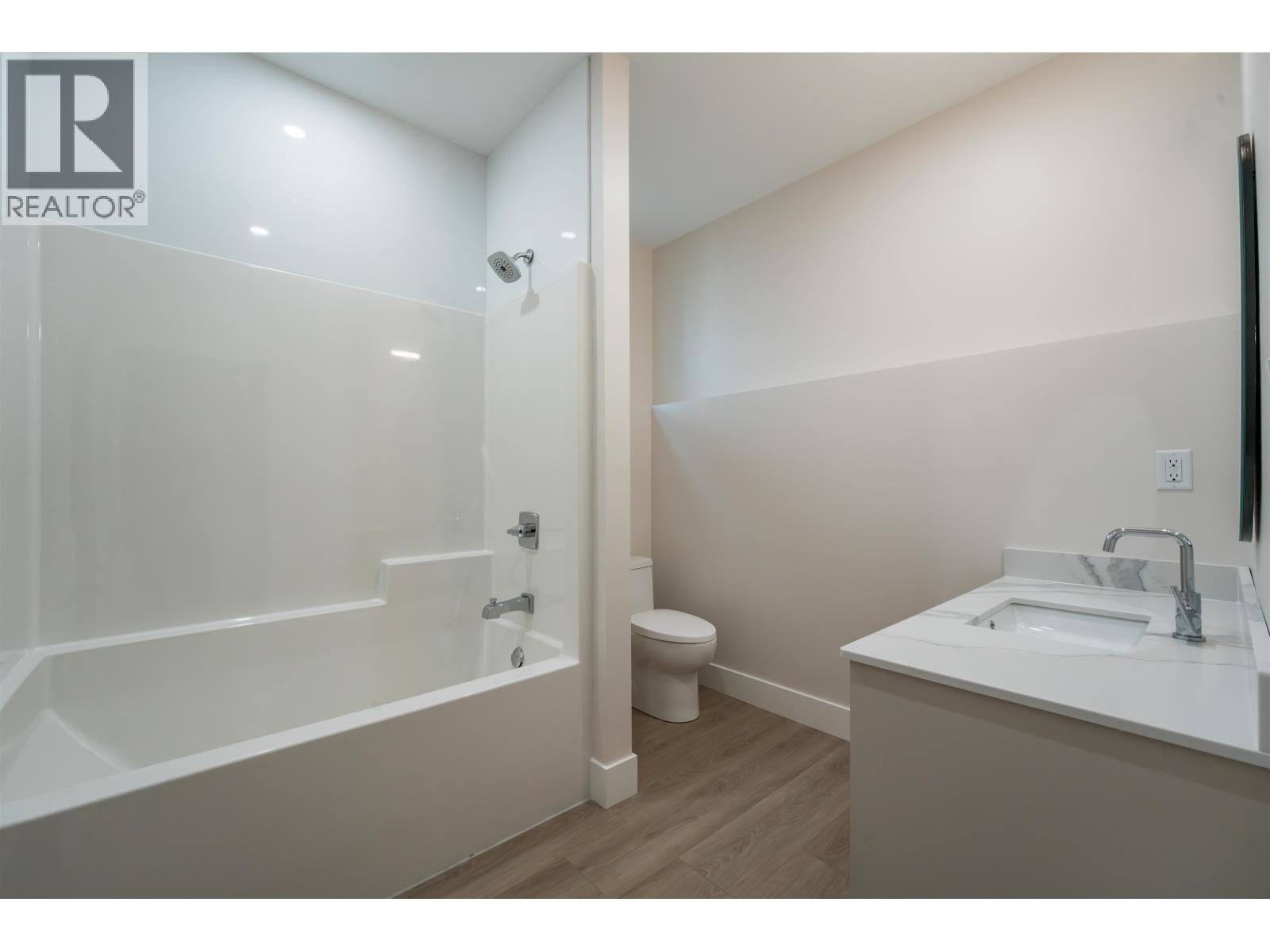 5089 HEADLANDS HEIGHTS - Image 33