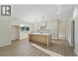 Foyer - 5089 Headlands Heights, Prince George, BC V2N0K6 Photo 9