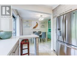 36 - 2605 Woodchester Drive, Mississauga, ON L5K2E3 Photo 10