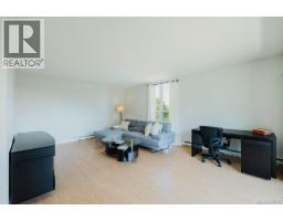 Living room - 306 1545 Pandora Ave, Victoria, BC V8R6R1 Photo 6
