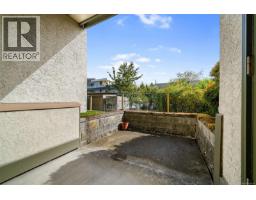 105 2757 Quadra St, Victoria, BC V8T4E5 Photo 14
