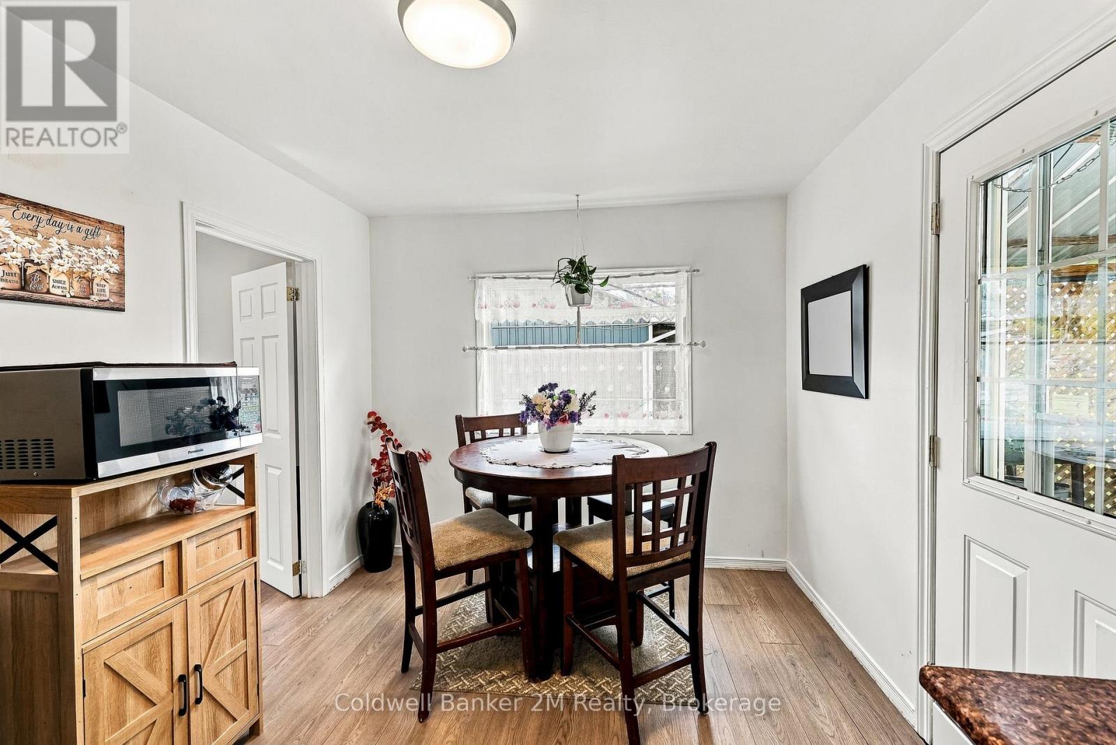 31 JOHNSTON STREET - 8