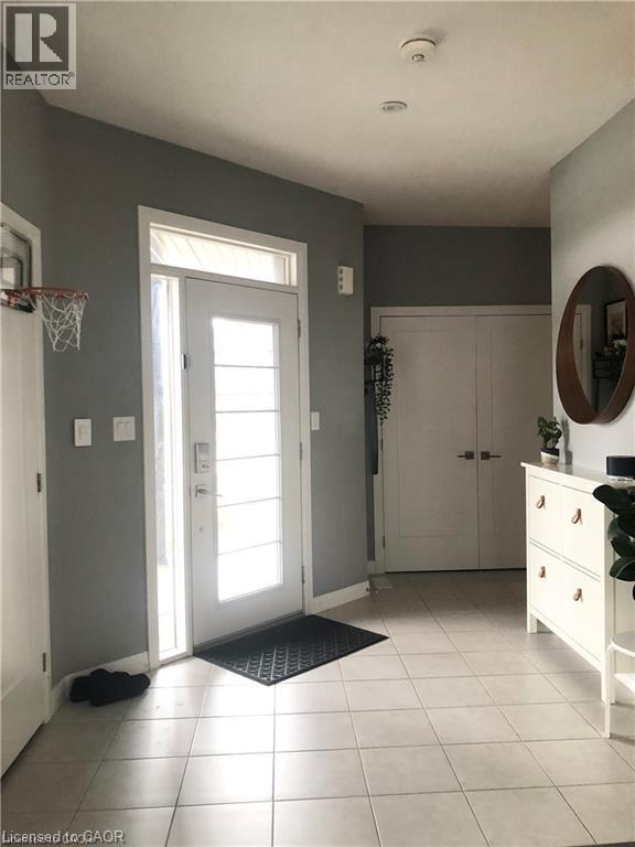 119 GREENWICH Avenue, Stoney Creek — photo 4