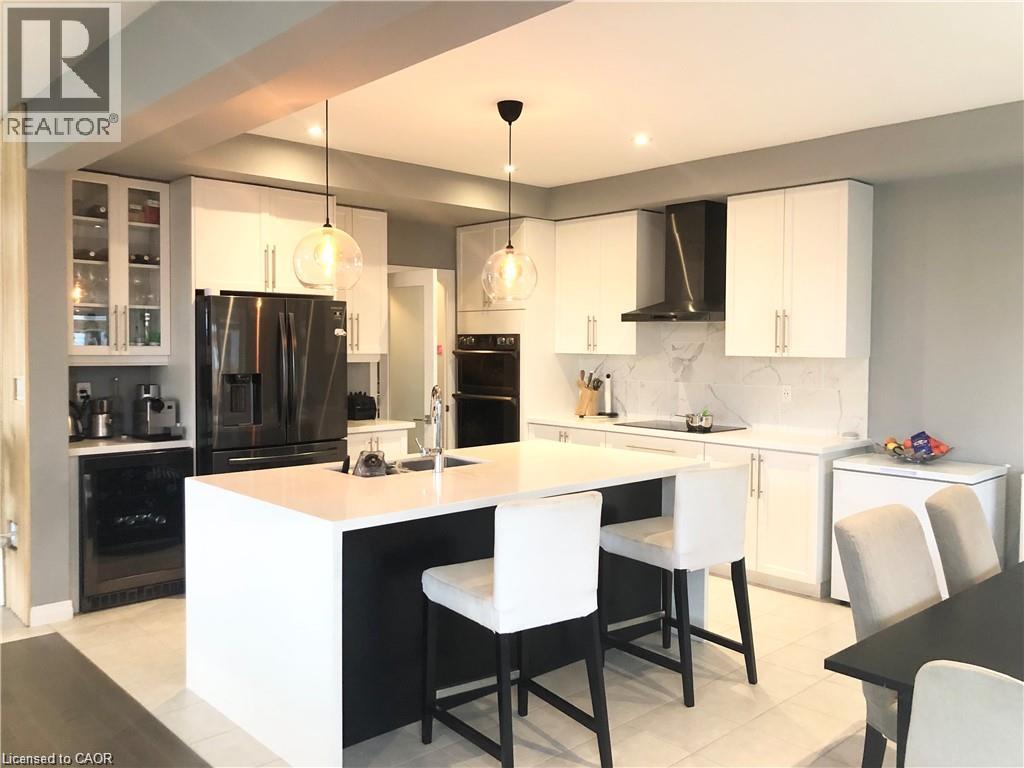119 GREENWICH Avenue, Stoney Creek — photo 8