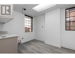 Main Floor - 1083 Bloor Street W, Toronto, ON M6H1M5 Photo 14