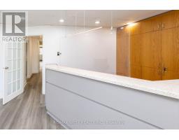 Main Floor - 1083 Bloor Street W, Toronto, ON M6H1M5 Photo 6