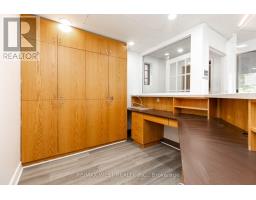 Main Floor - 1083 Bloor Street W, Toronto, ON M6H1M5 Photo 7