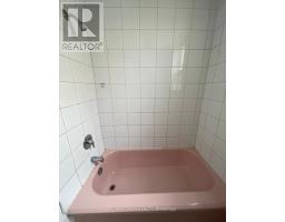 B1 - 50 Neptune Drive, Toronto, ON M6A1X1 Photo 11