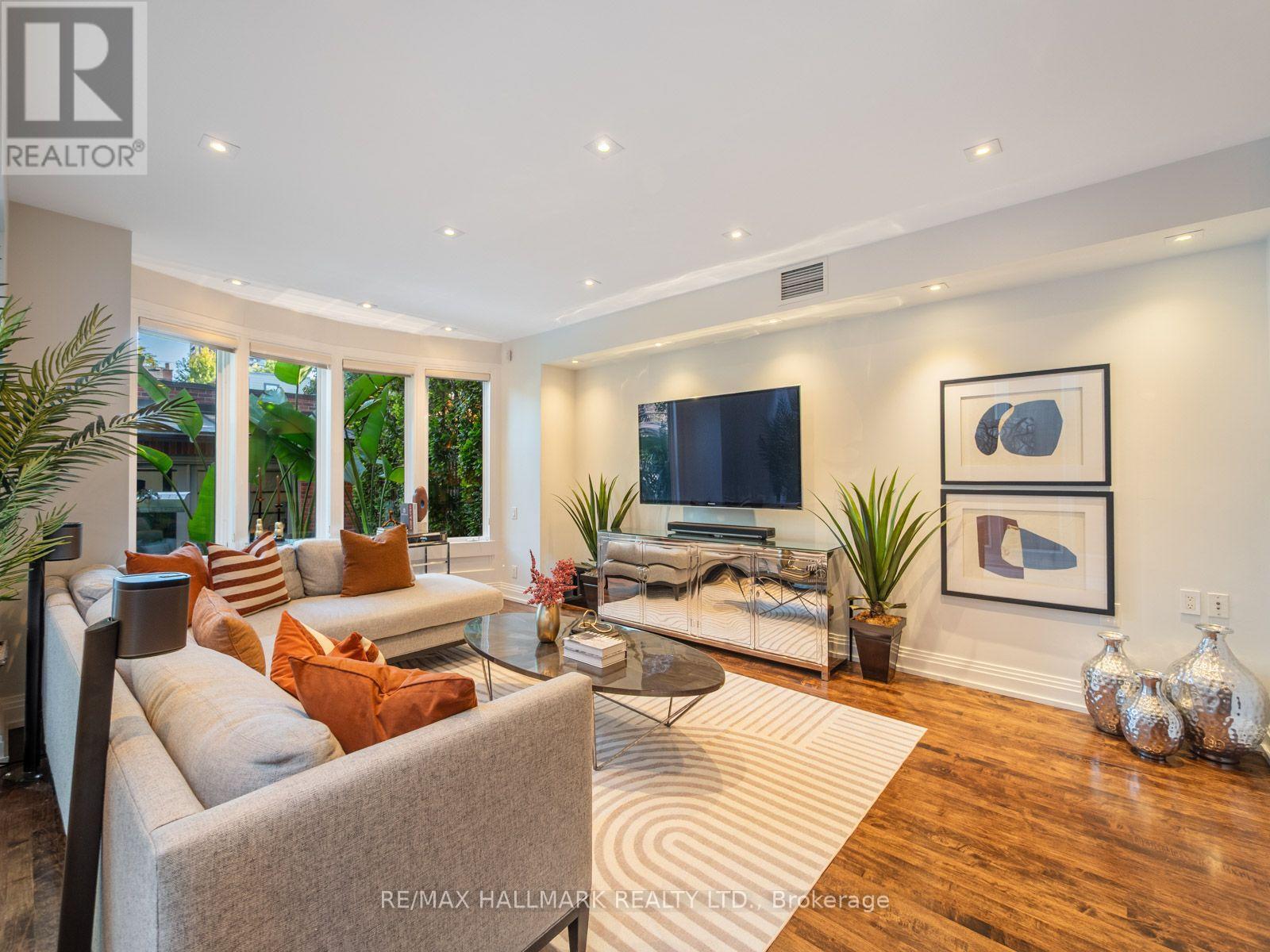 81 MACPHERSON AVENUE - Image 16