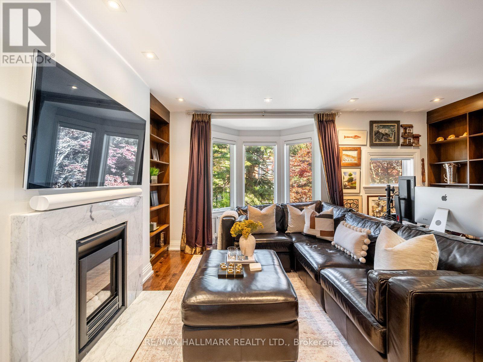 81 MACPHERSON AVENUE - Image 21