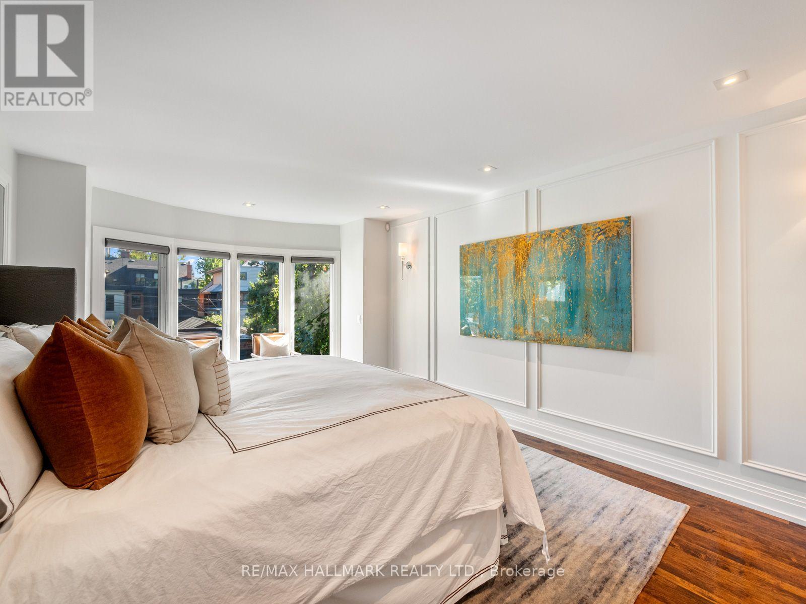 81 MACPHERSON AVENUE - Image 24