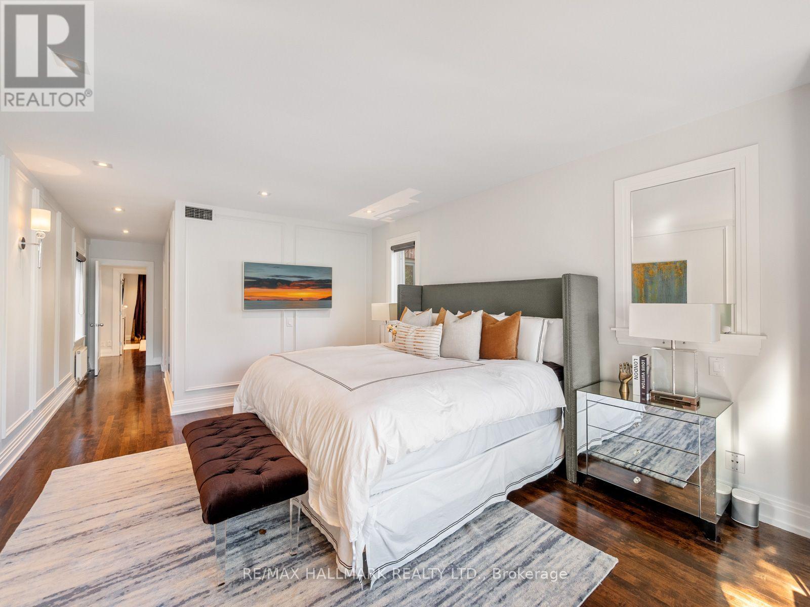 81 MACPHERSON AVENUE - Image 26