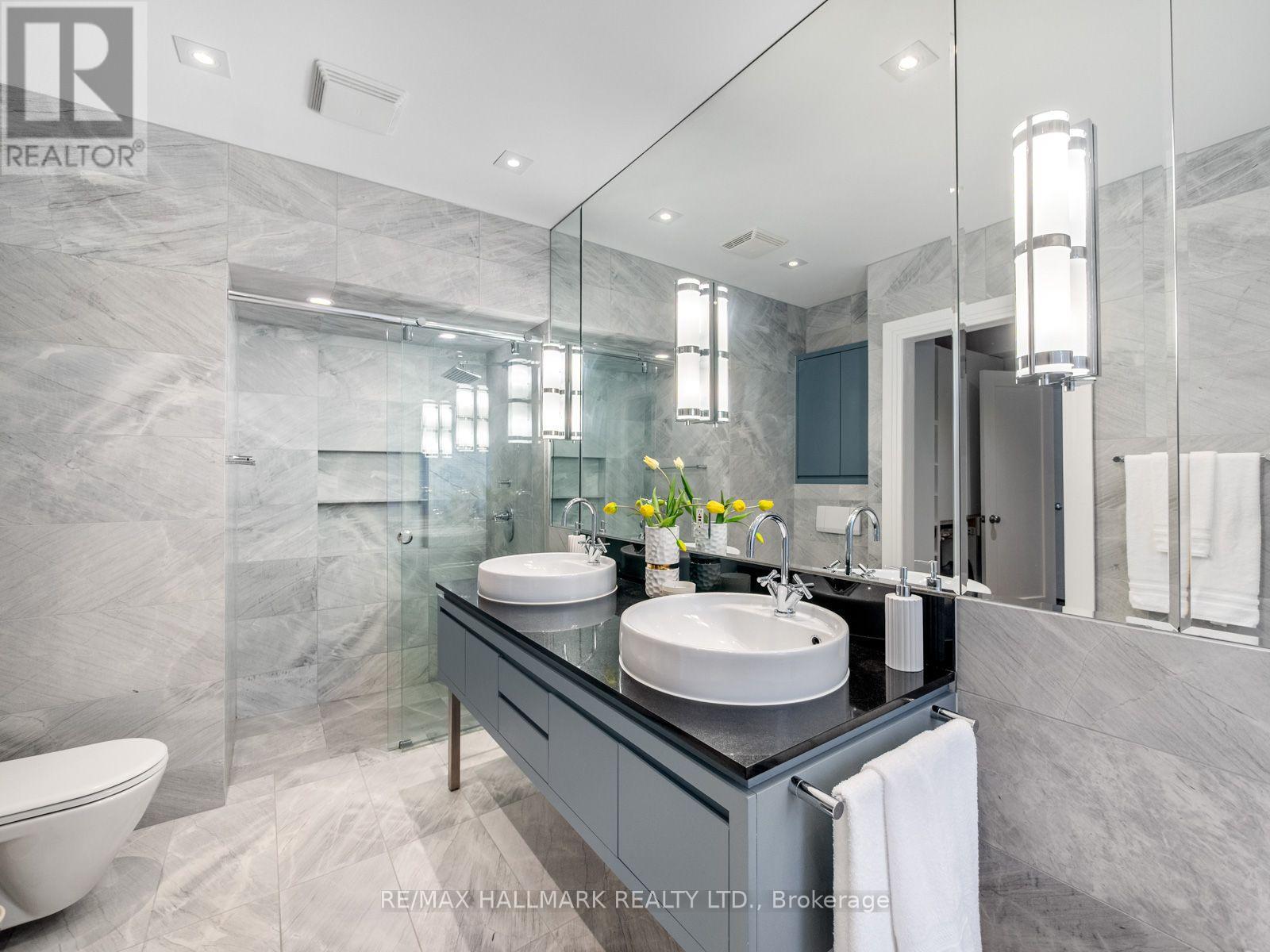 81 MACPHERSON AVENUE - Image 30
