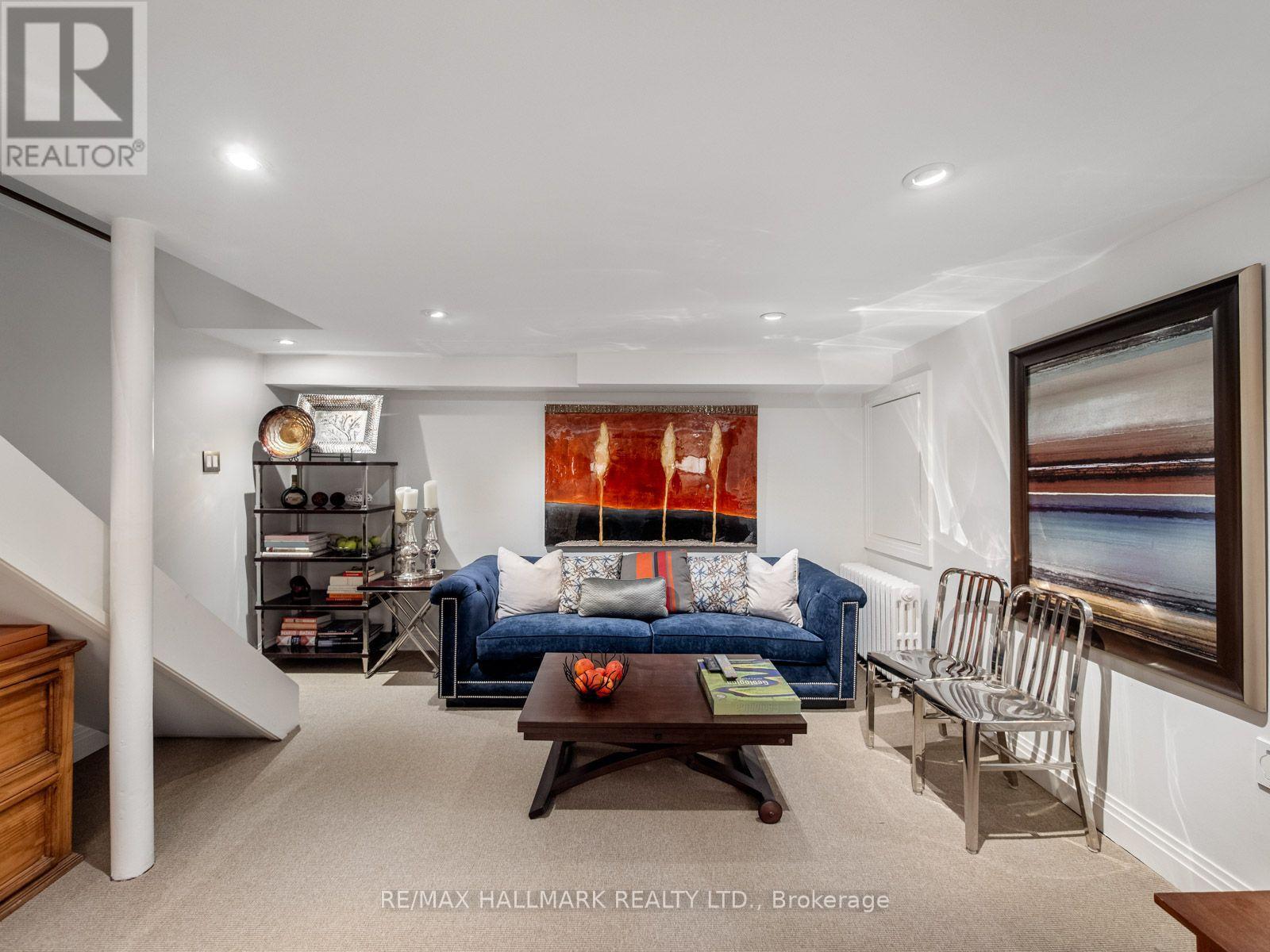 81 MACPHERSON AVENUE - Image 41