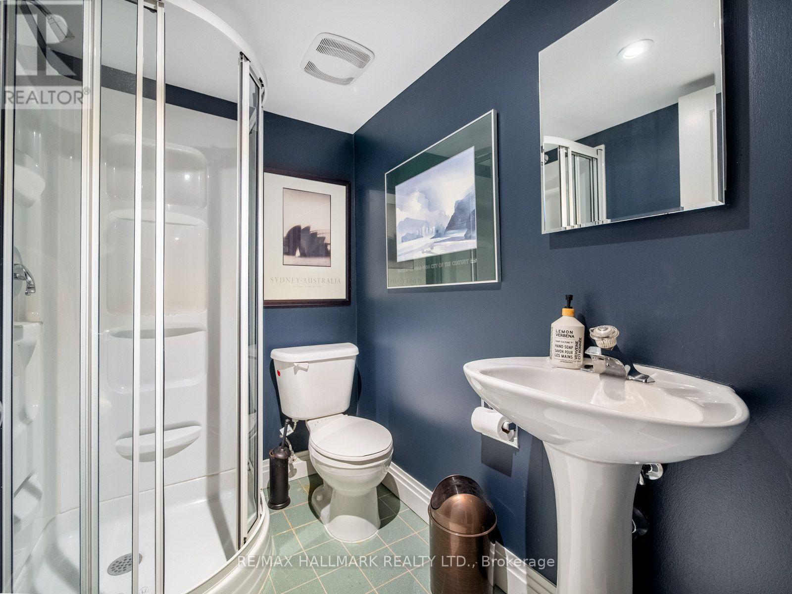 81 MACPHERSON AVENUE - Image 43