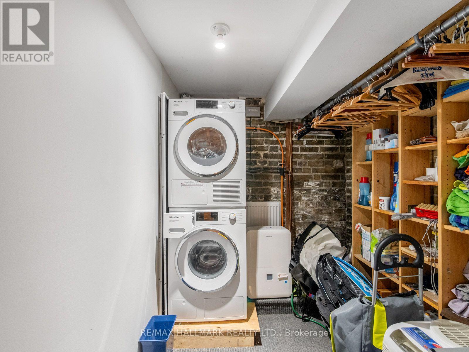 81 MACPHERSON AVENUE - Image 44