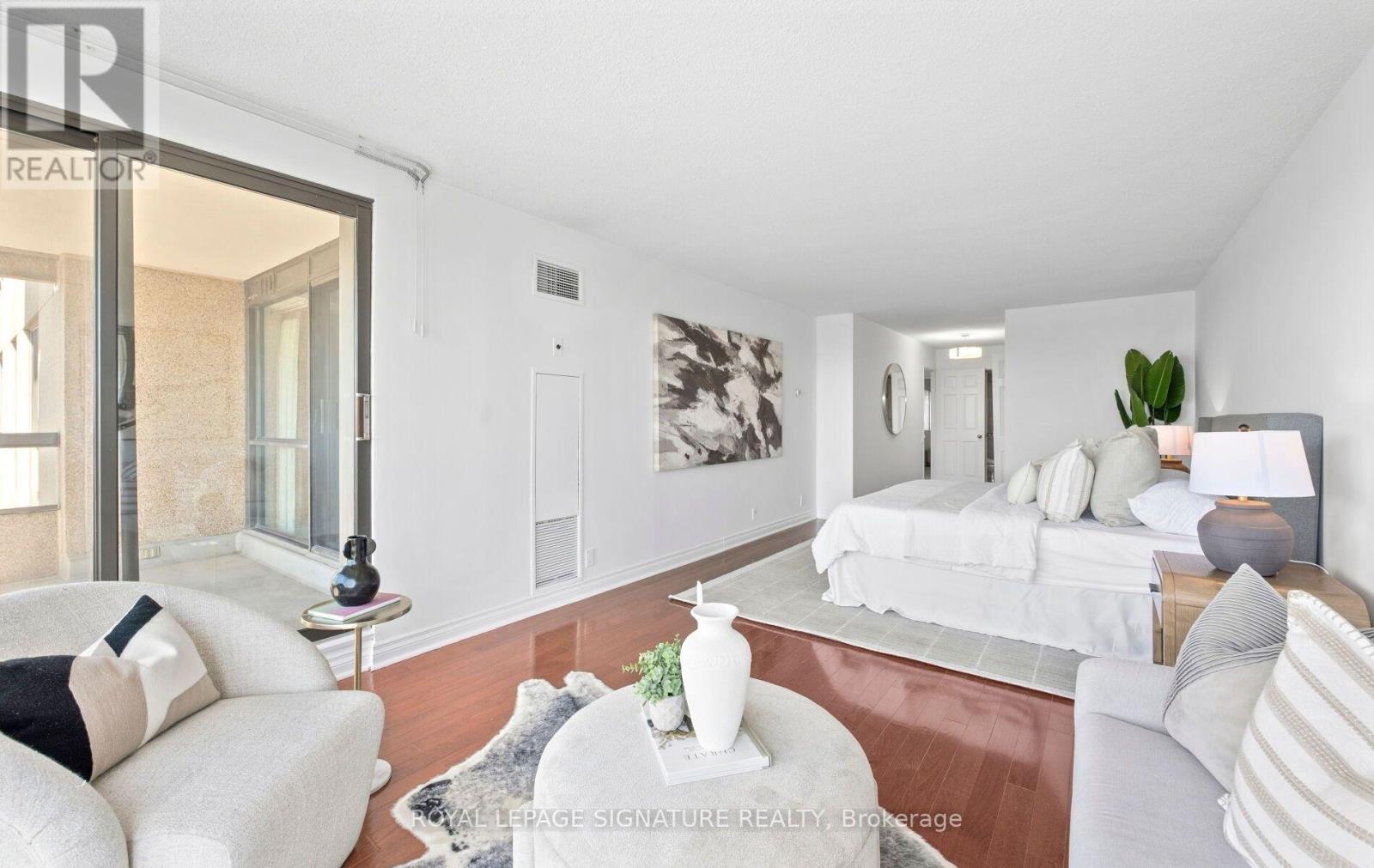 #1704 1 CONCORDE PLACE - Image 27