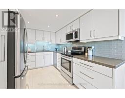 1704 - 1 Concorde Place, Toronto, ON M3C3K6 Photo 18