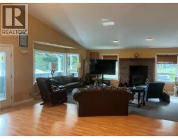 Bedroom - 210 Poplar Rd, Alert Bay, BC V0N1A0 Photo 9