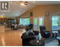 210 Poplar Rd, Alert Bay, BC V0N1A0 Photo 14