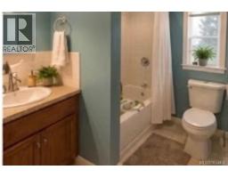 210 Poplar Rd, Alert Bay, BC V0N1A0 Photo 20