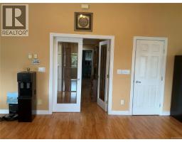 210 Poplar Rd, Alert Bay, BC V0N1A0 Photo 16