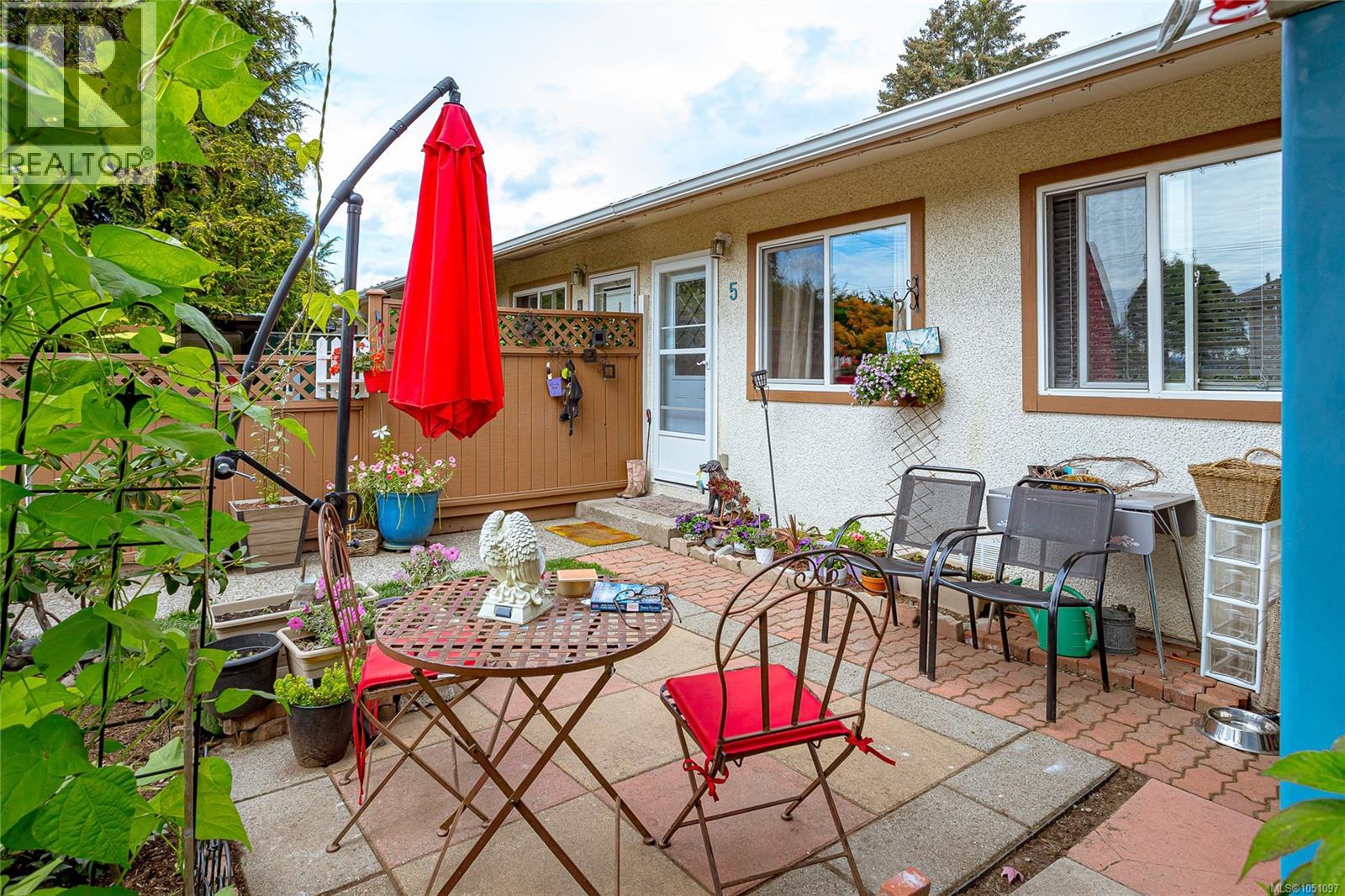 #5 974 Dunford Ave - 19