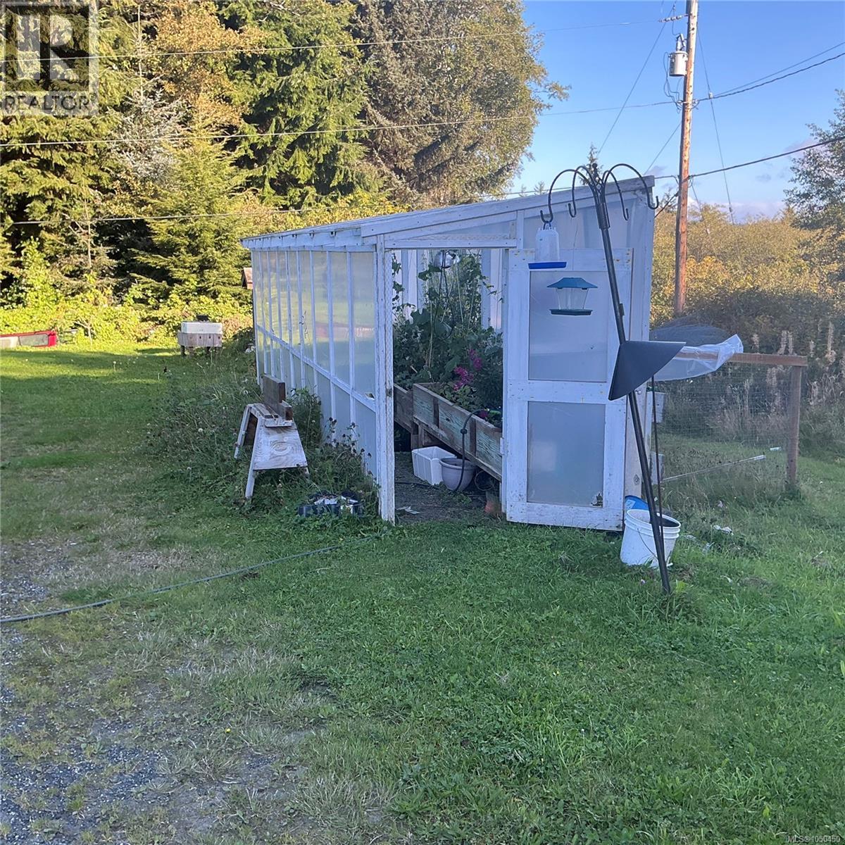 210 Poplar Rd - Image 3