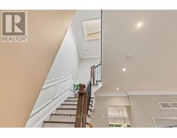 154 Holborne Avenue, Toronto, ON M4C2R6 Photo 22