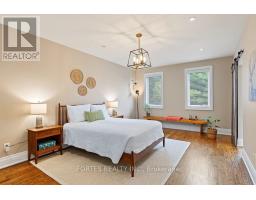 154 Holborne Avenue, Toronto, ON M4C2R6 Photo 25