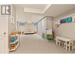 154 Holborne Avenue, Toronto, ON M4C2R6 Photo 41