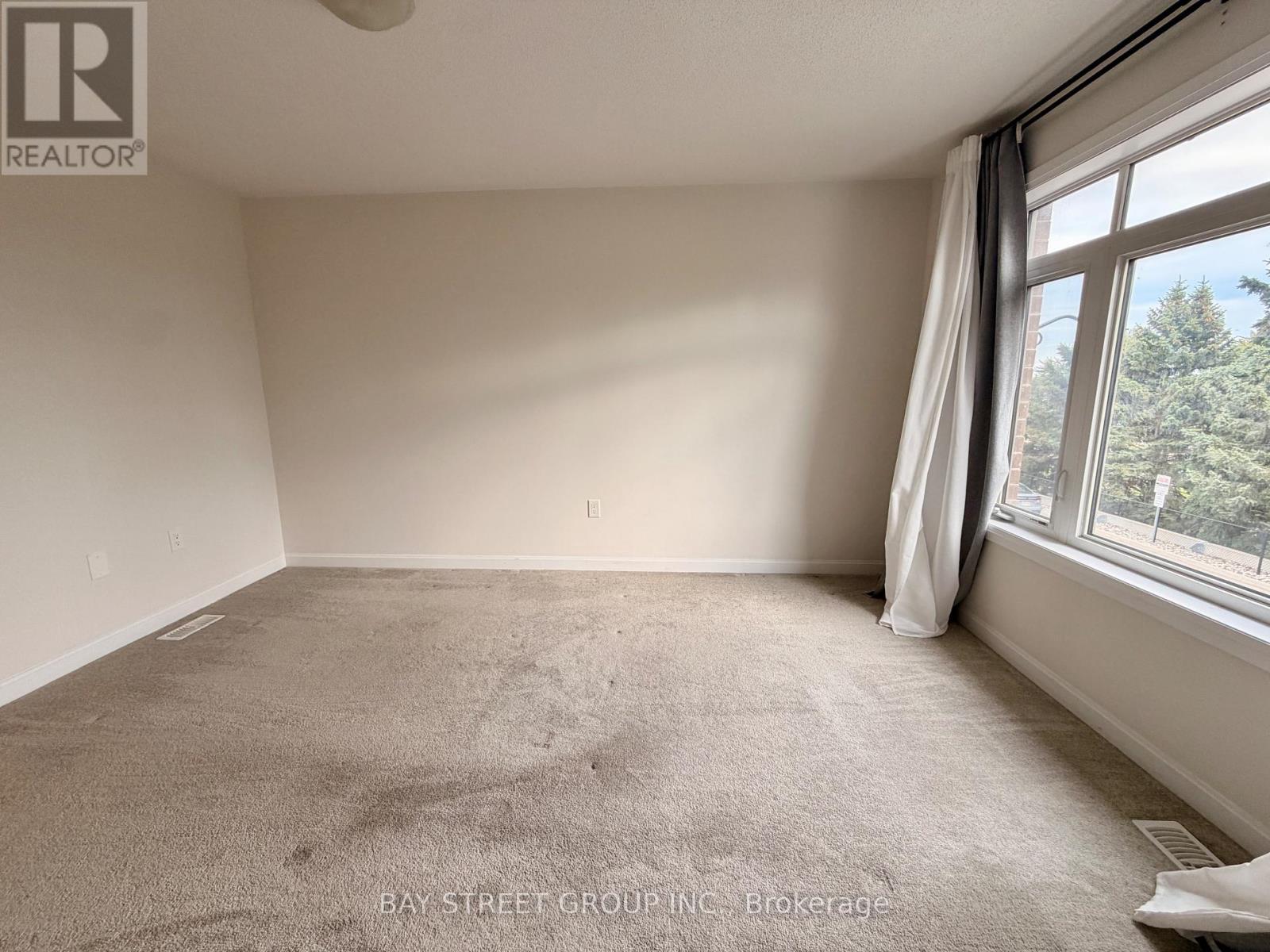 45 Longshore Way, Whitby, ON photo 10