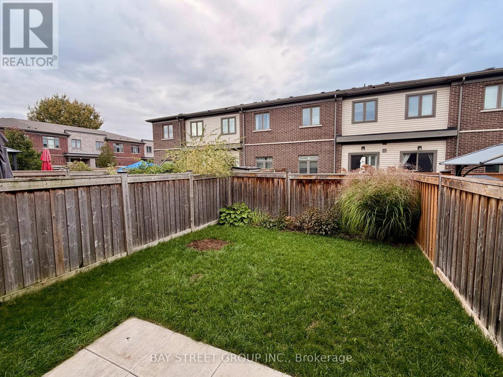 45 Longshore Way, Whitby, ON photo 7