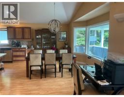 Kitchen - 210 Poplar Rd, Alert Bay, BC V0N1A0 Photo 11