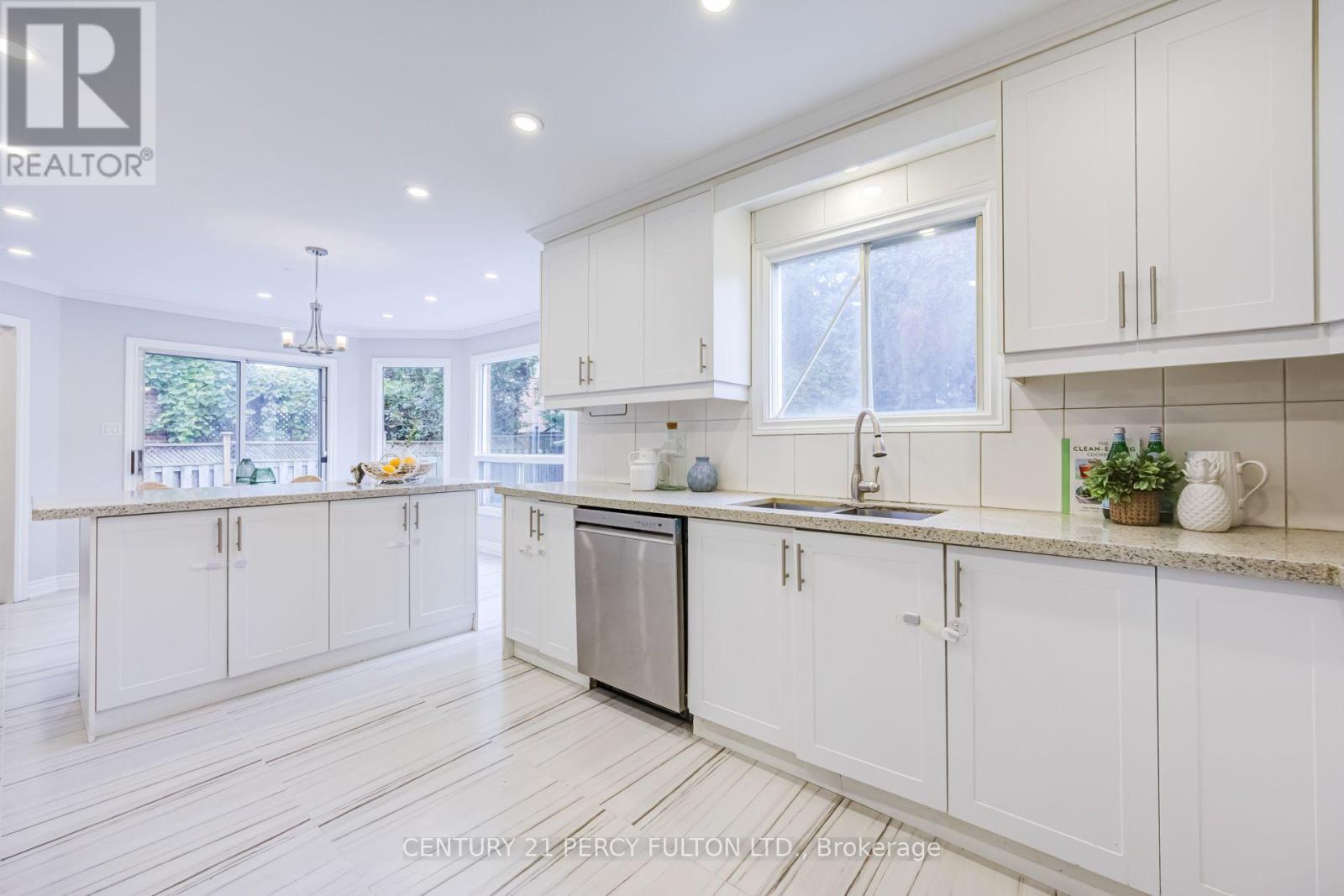8 SAYOR DRIVE - 12