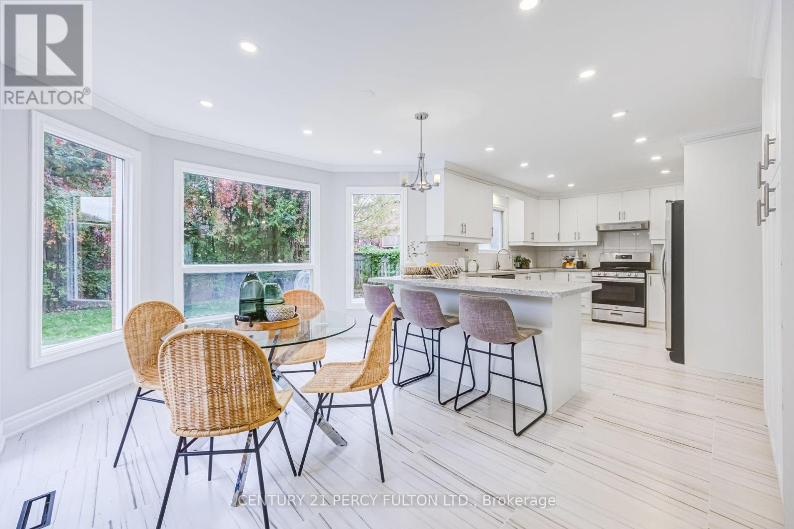 8 SAYOR DRIVE - 13