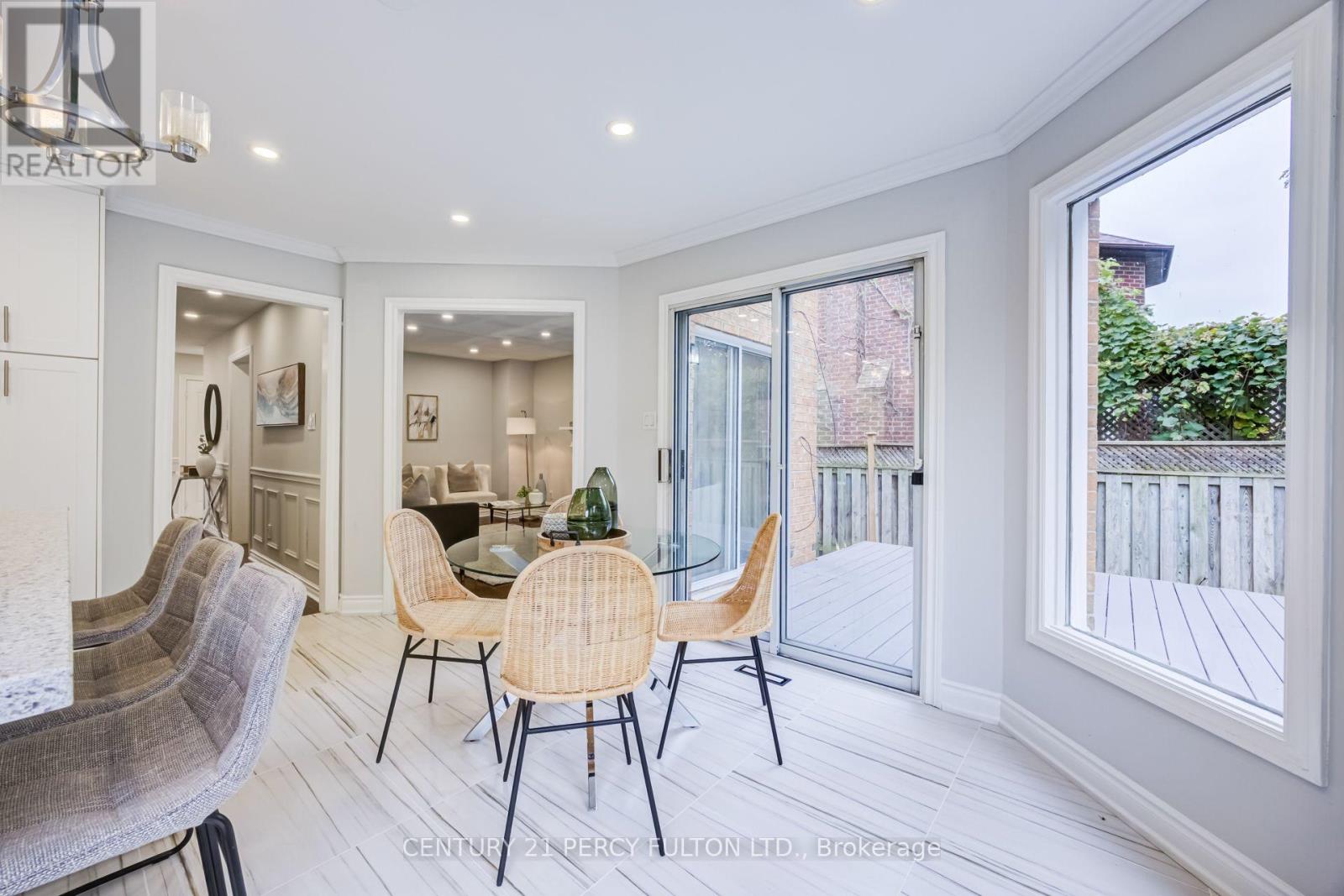 8 SAYOR DRIVE - Image 15