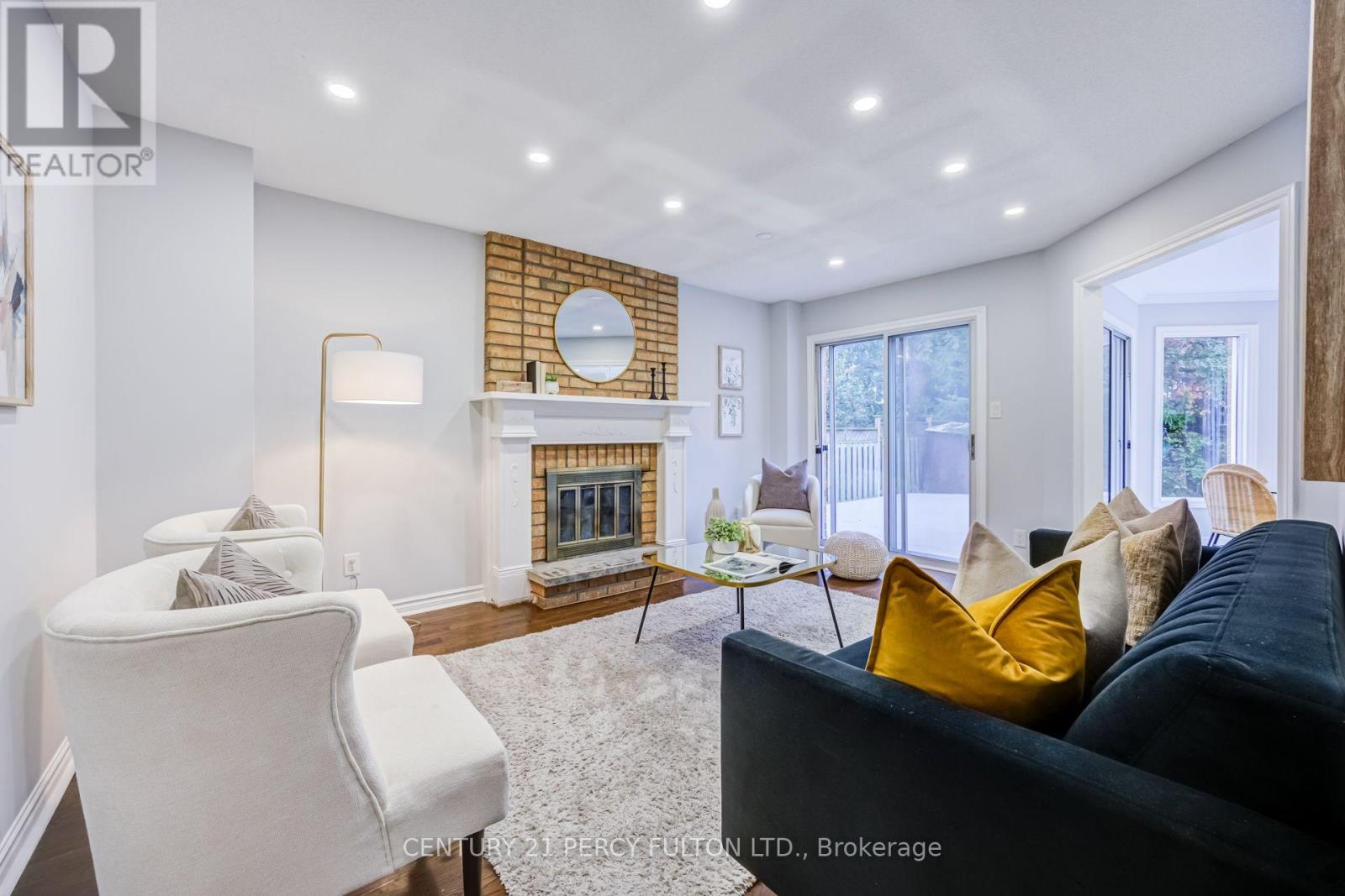 8 SAYOR DRIVE - Image 19