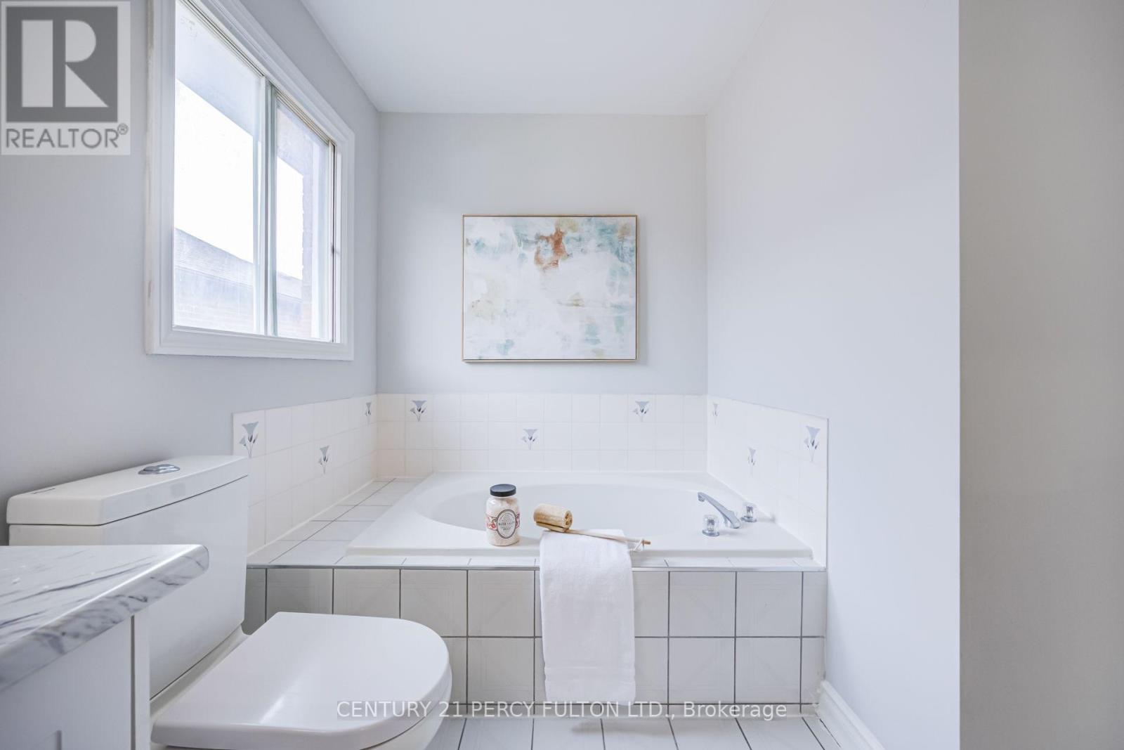 8 SAYOR DRIVE - 28
