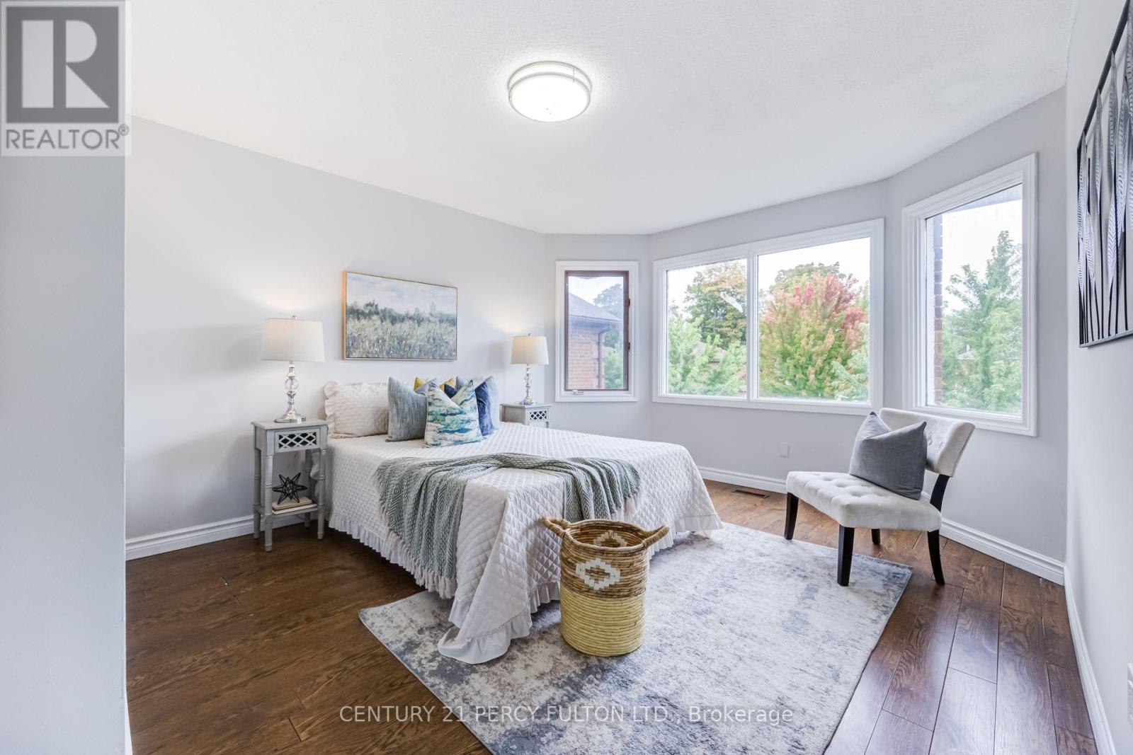 8 SAYOR DRIVE - 37