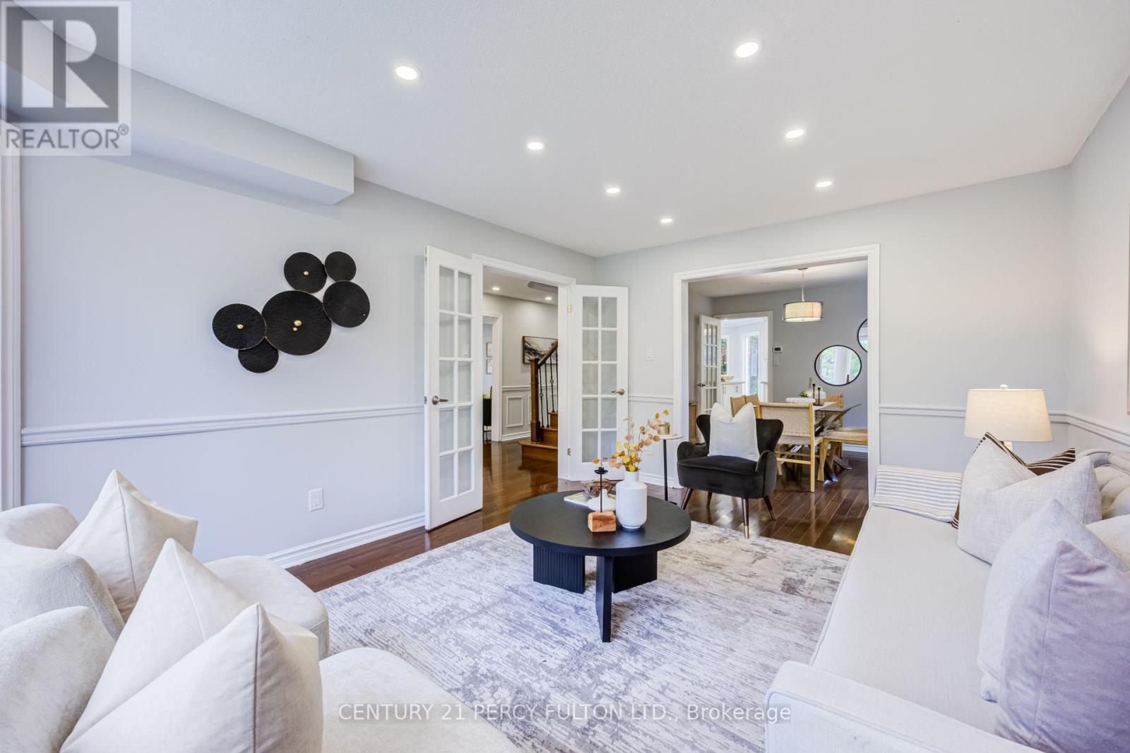 8 SAYOR DRIVE - 4