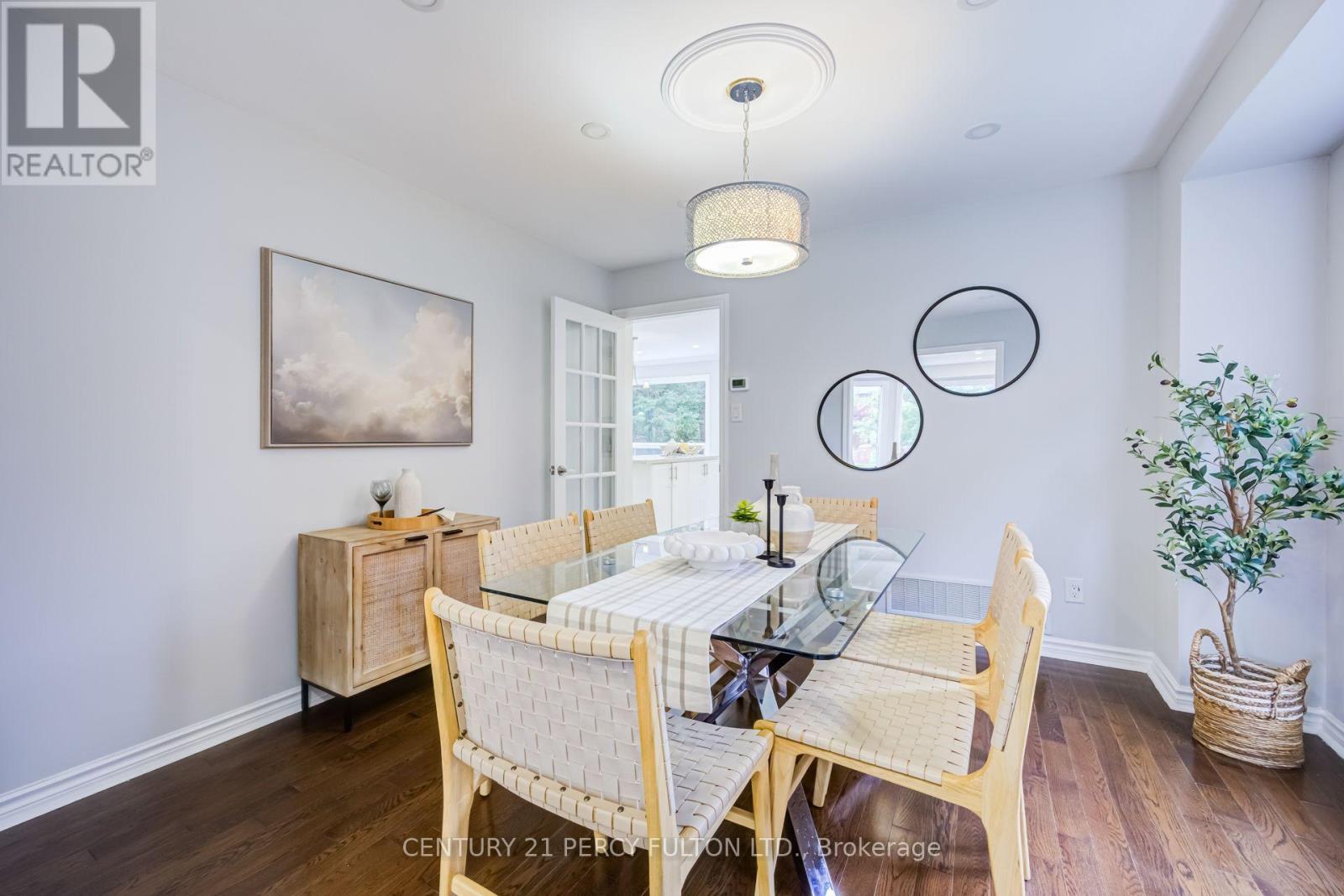 8 SAYOR DRIVE - 7