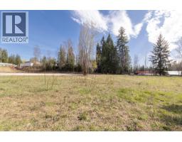 5755 Mellor Frontage Road, Salmon Arm, BC V1E2R1 Photo 9