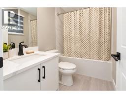 Primary Bedroom - 6827 Temple Drive Ne, Calgary, AB T1Y5N4 Photo 15