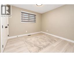 Bedroom - 6827 Temple Drive Ne, Calgary, AB T1Y5N4 Photo 12