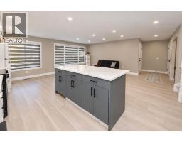 6827 Temple Drive NE - photo 5