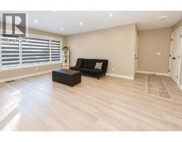 Laundry room - 6827 Temple Drive Ne, Calgary, AB T1Y5N4 Photo 6