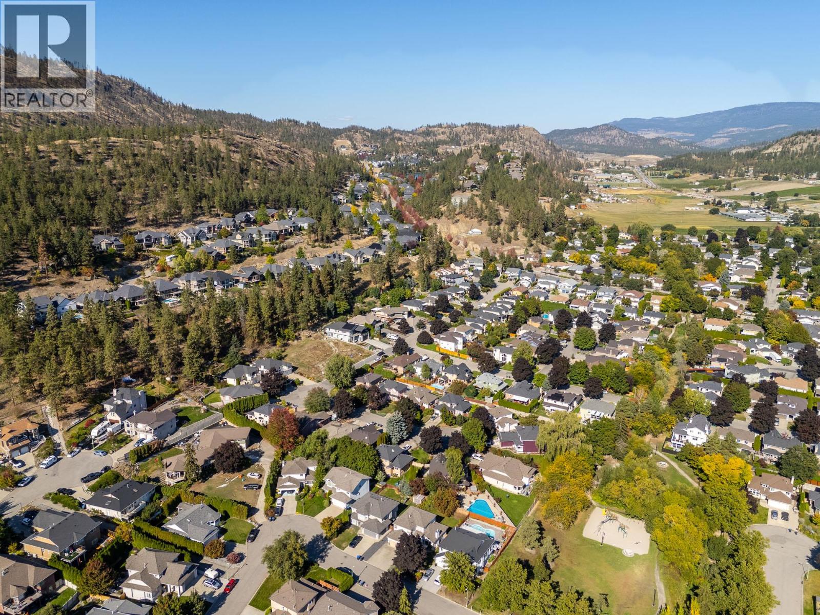  138 Applebrooke Crescent, Kelowna